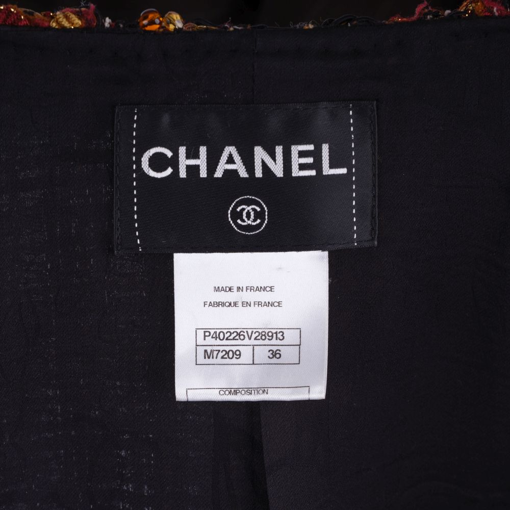 Tweed Jacket 'La Petite Veste Noire' - image 4