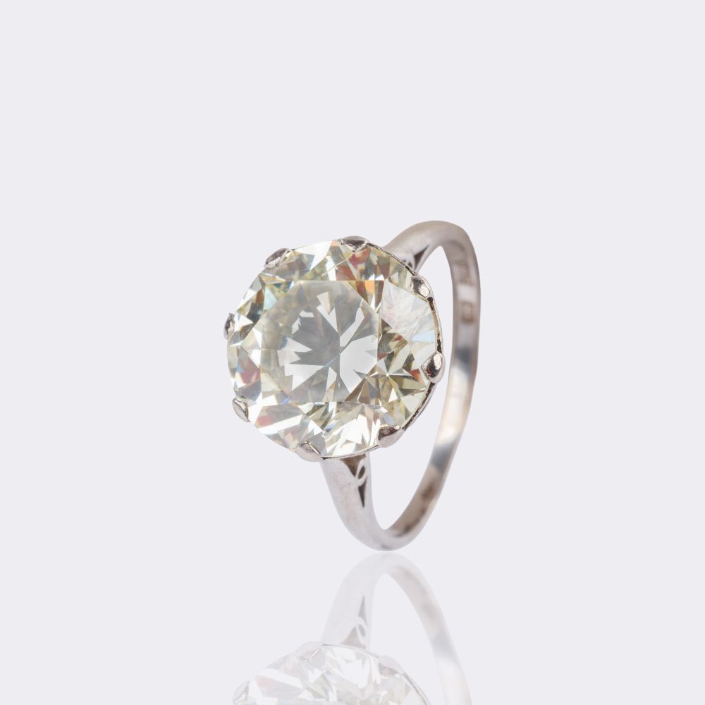 Very High-Carat Solitaire Ring - image 4
