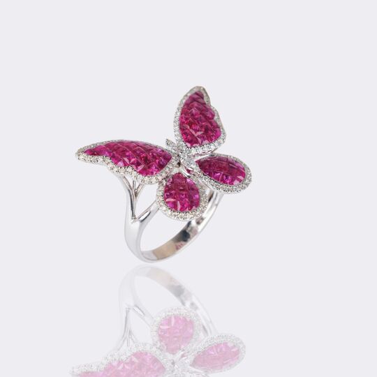 Elegant Ruby Diamond Ring 'Butterfly'