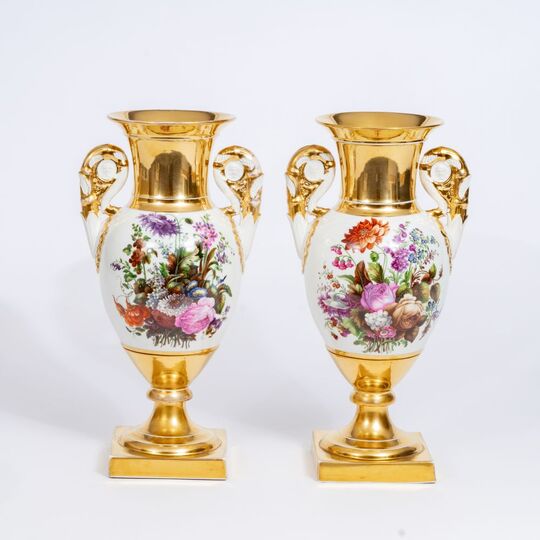 A Pair of rare Empire Vases with Splendid Flower Painting