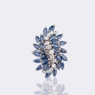 Cocktail Sapphire ring with Diamonds