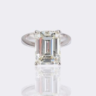 Highcarat Emerald Cut Diamond Ring
