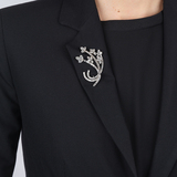 An exceptionel Vintage Diamond Flower Brooch - image 3