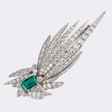 An excellent Vintage Emerald Diamond Flower Brooch - image 1
