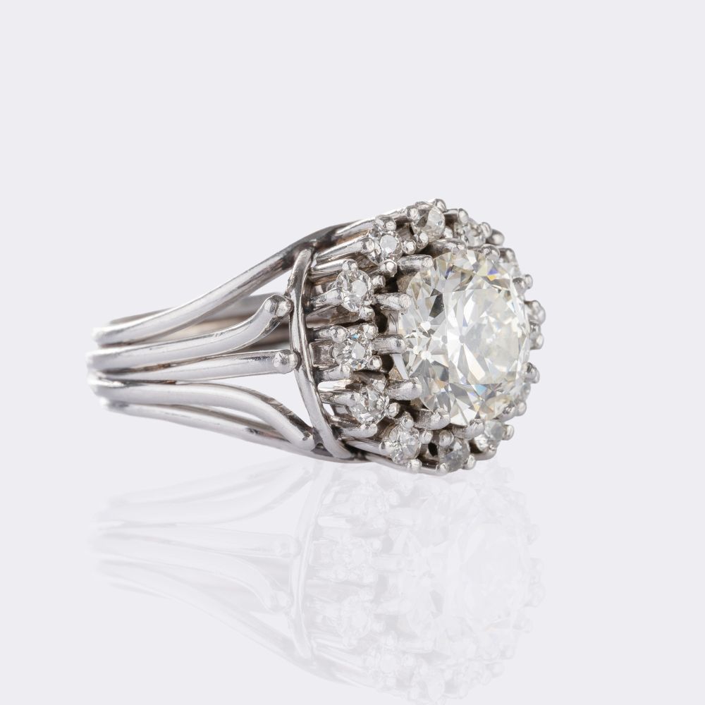 Solitaire diamond ring - image 2