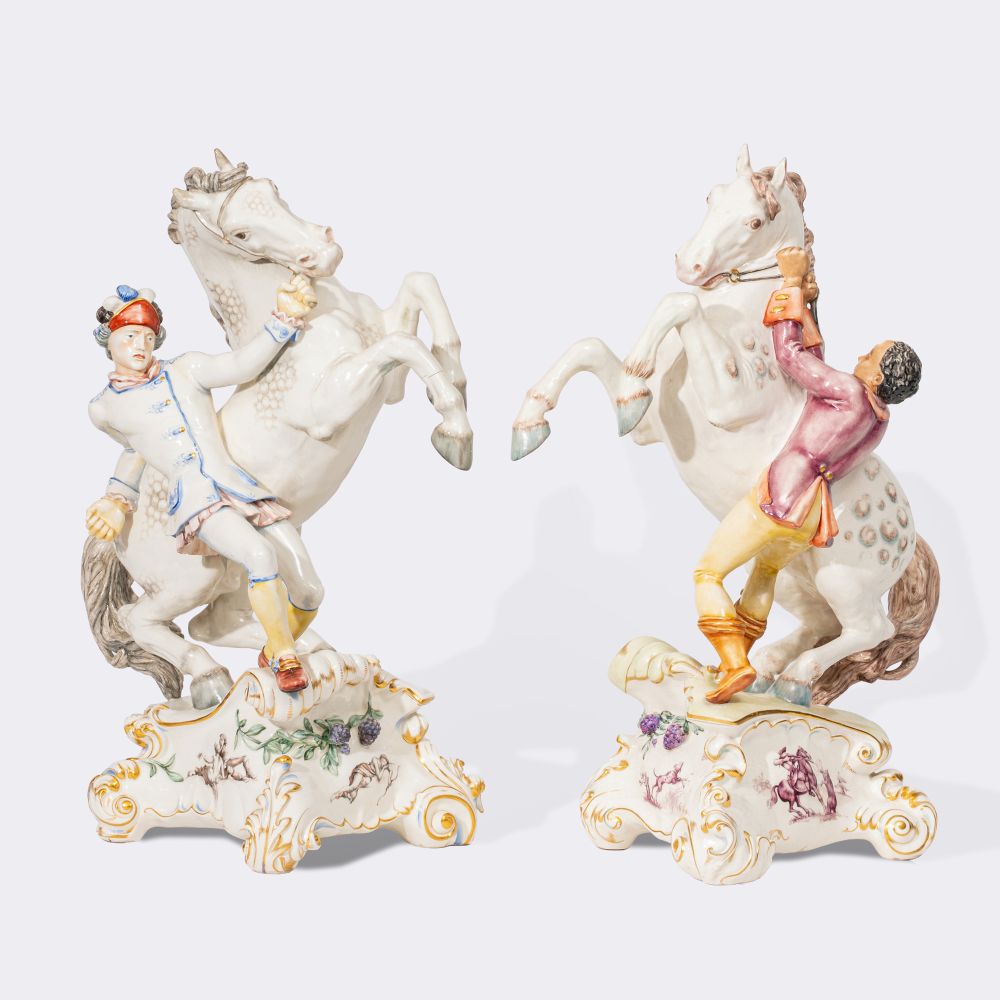 Paar großer Tafelaufsätze 'Rossebändiger'