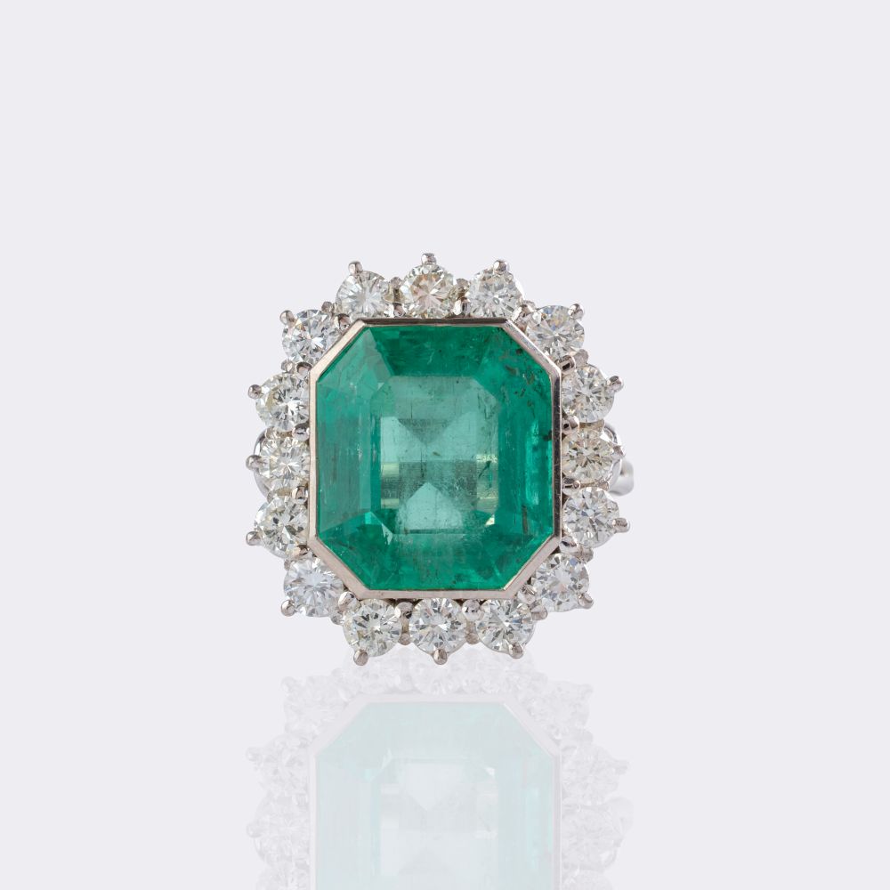 Hochkarätiger Smaragd Ring mit Brillanten