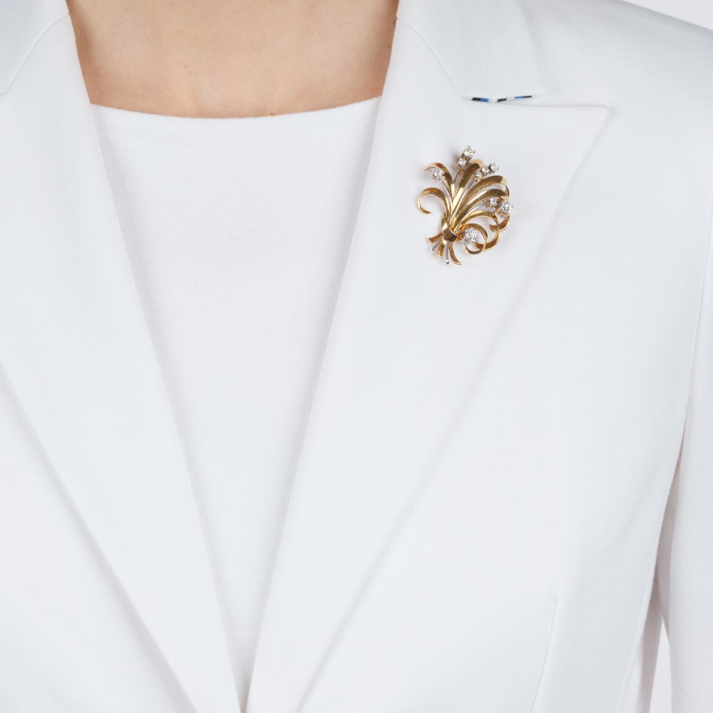 Vintage Blütenbrosche mit Diamanten - Bild 2