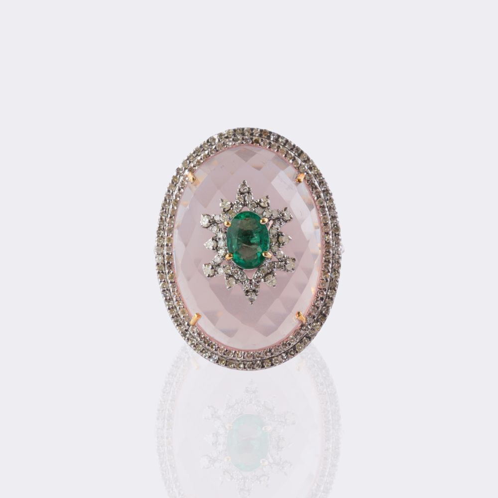 Rosenquarz Cocktailring mit Smaragd- und Diamant-Besatz