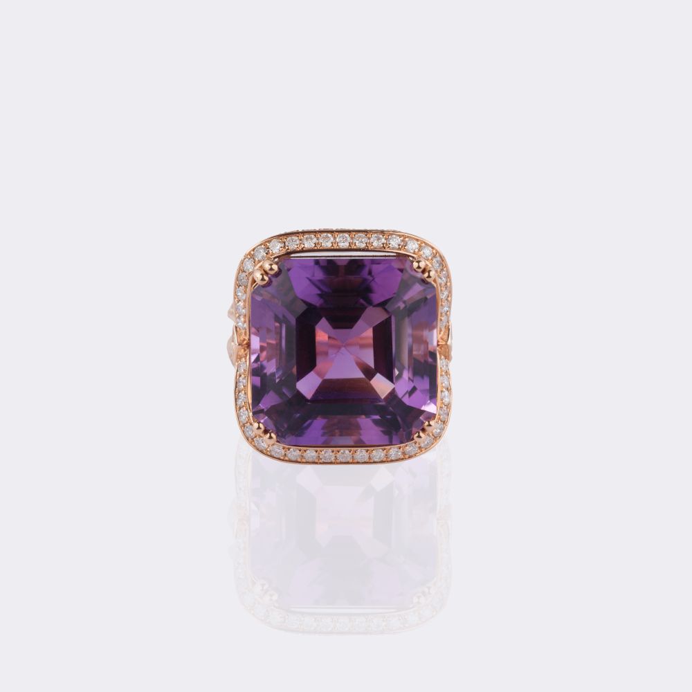  Amethyst Cocktailring mit Diamant-Besatz