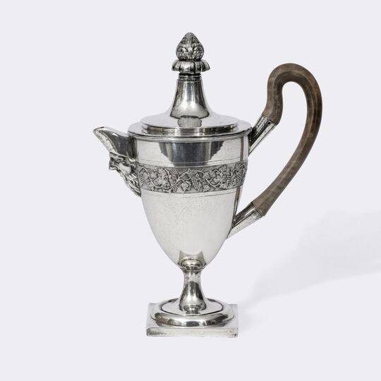 Elegante Empire-Kaffeekanne