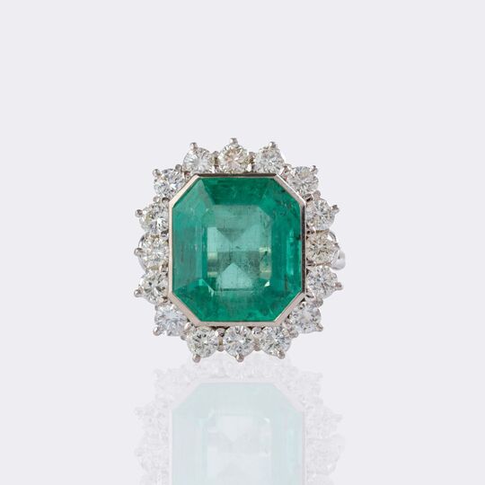 Hochkarätiger Smaragd Ring mit Brillanten