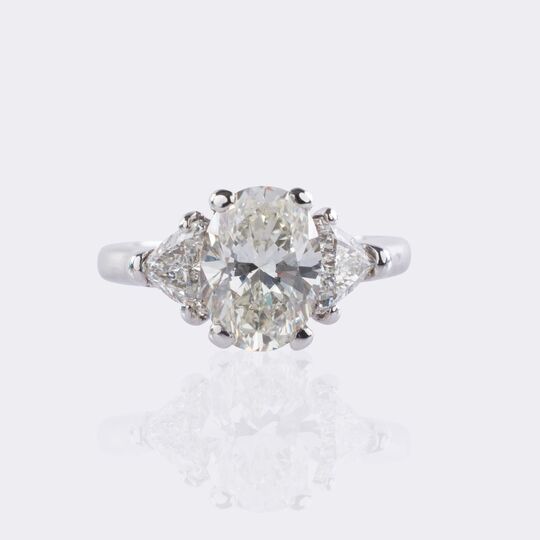 Hochkarätiger Solitär Ring