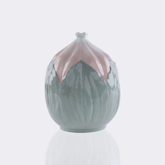 Jugendstil-Vase mit Blattrelief