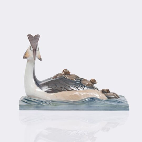 Haubentaucher mit Küken