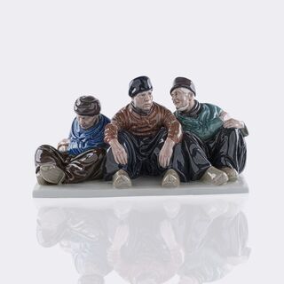 Große Gruppe 'Drei alte Volendamer Fischer'