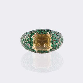 Natürlicher Gelber Saphir Ring mit Brillanten und Tsavolithen