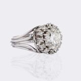 Solitaire diamond ring - image 2
