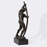 Imposante große Figur 'Bogenspanner' - Bild 4