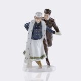 Paar beim Schlittschuhlaufen - Bild 3