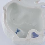 Kind, auf einem Hund schlafend - Bild 4