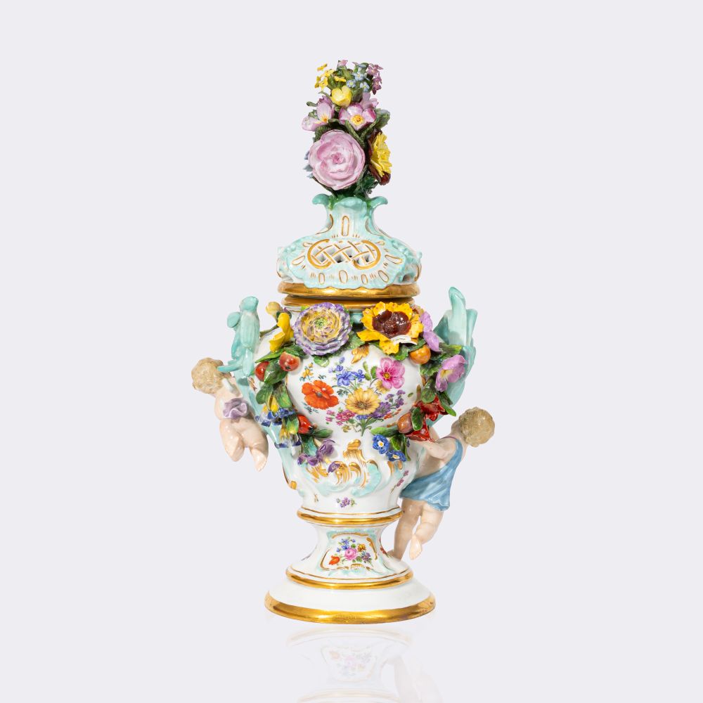 Potpourri-Vase mit Amoretten - Bild 2