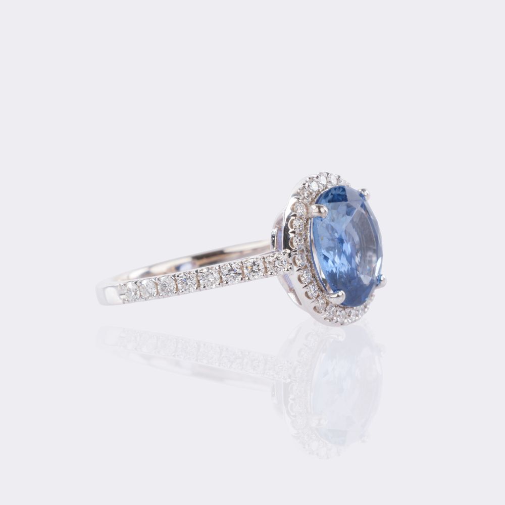 Natürlicher Ceylon Saphir Ring mit Brillant-Besatz - Bild 2