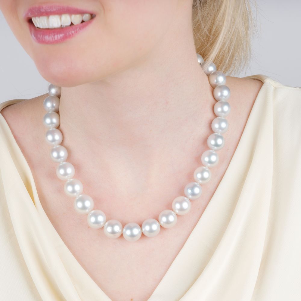 High-quality South Sea Pearl Necklace - image 3