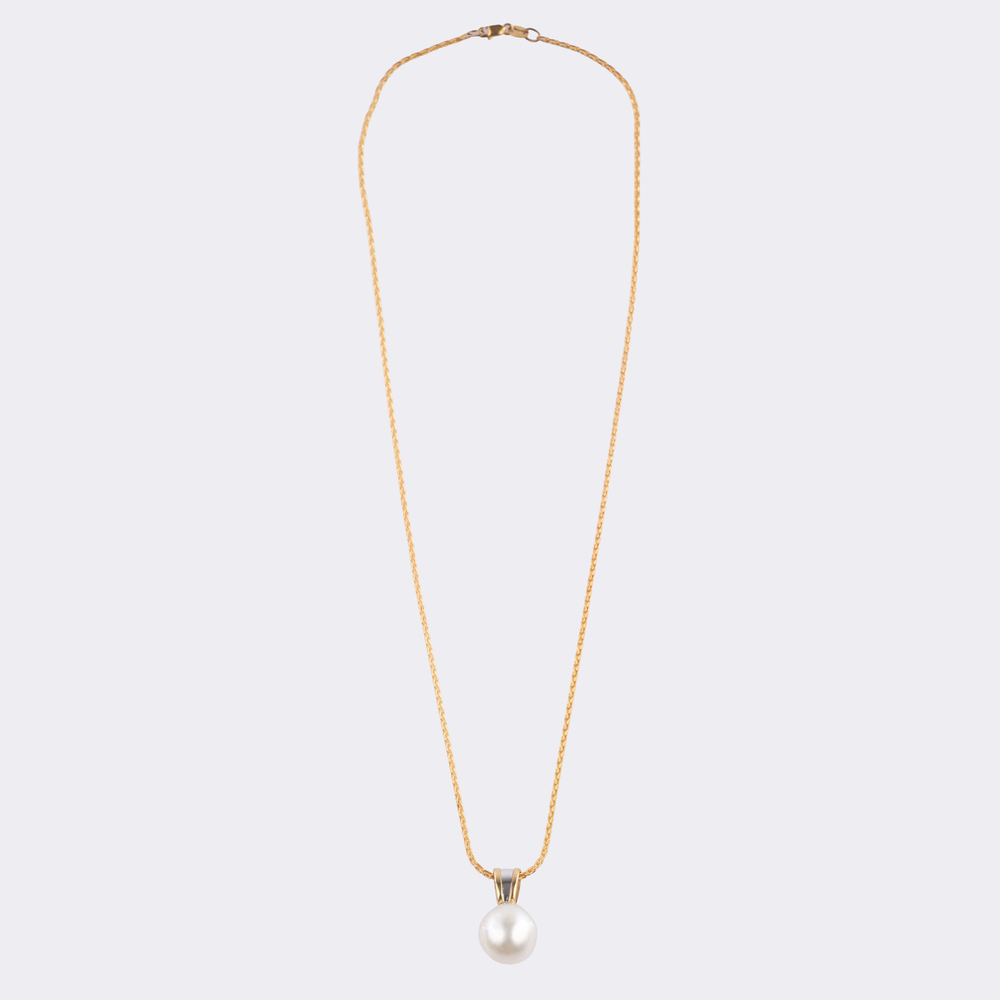 South Sea Pearl Pendant on Chain - image 3