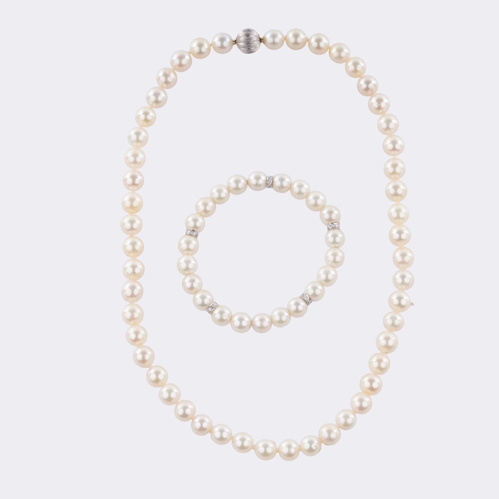 Perlen Collier mit brillantbesetztem Perlen Armband