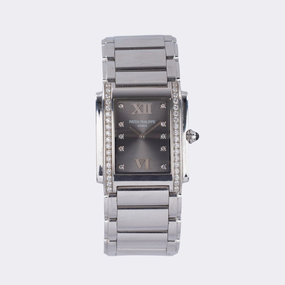 Damen-Armbanduhr 'Twenty-4' mit Diamanten