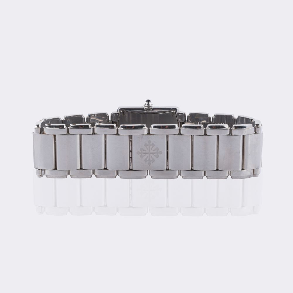 Damen-Armbanduhr 'Twenty-4' mit Diamanten - Bild 4