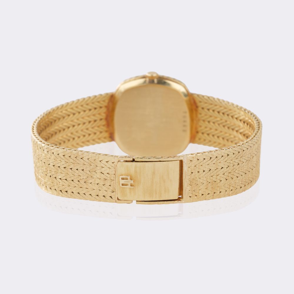 Very Fine Women's Wristwatch - image 4