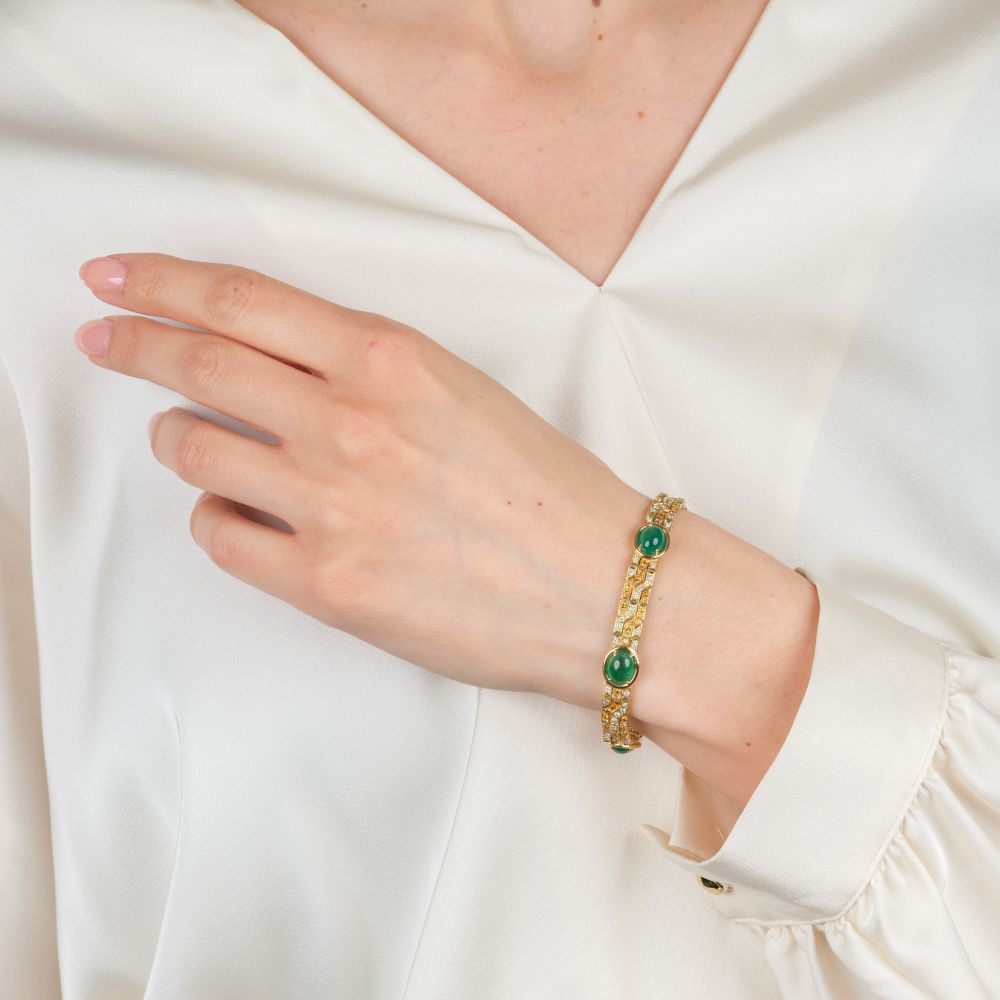 Emerald bracelet with fine white and fancy diamonds - image 3