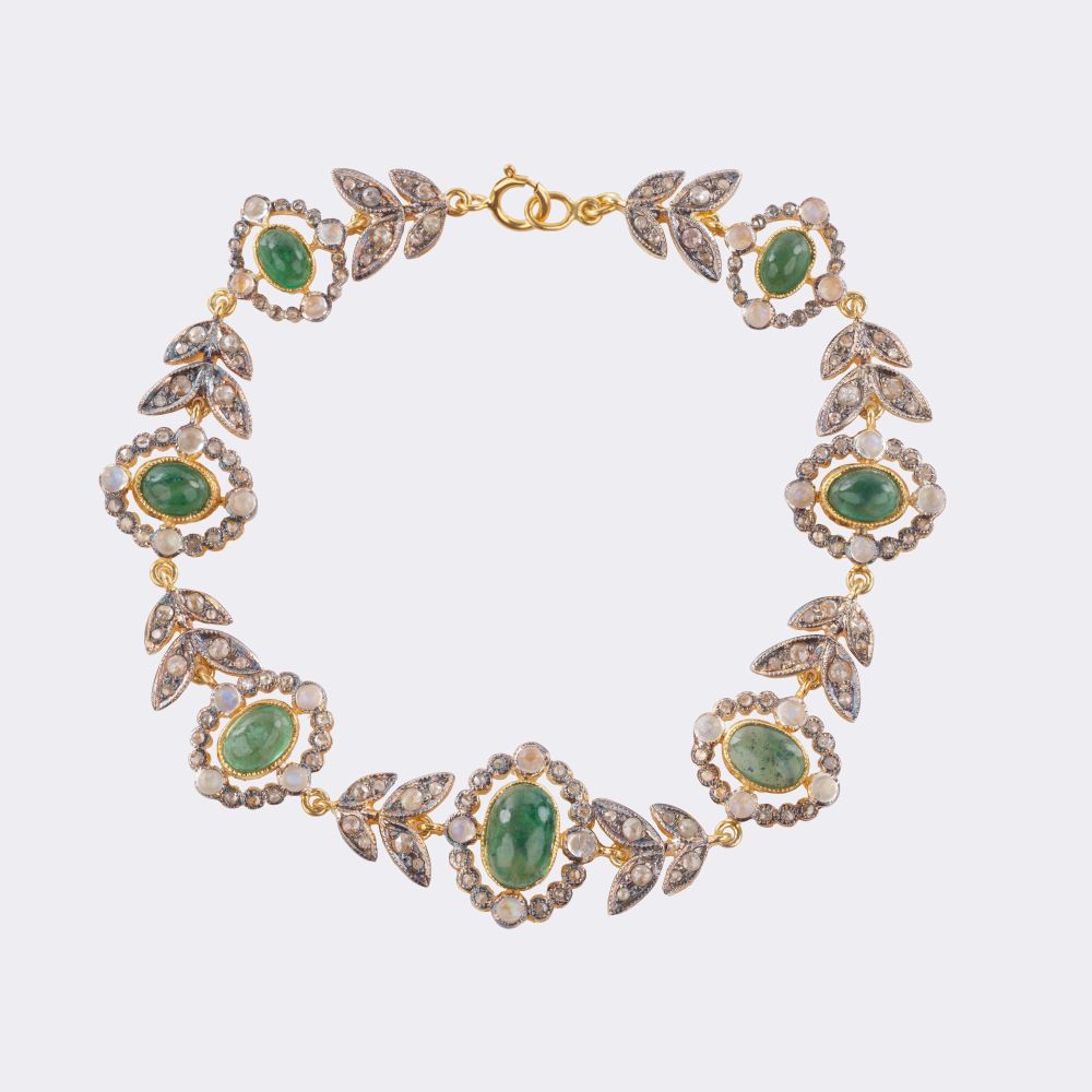 Apartes Smaragd Diamant Armband mit floralem Dekor