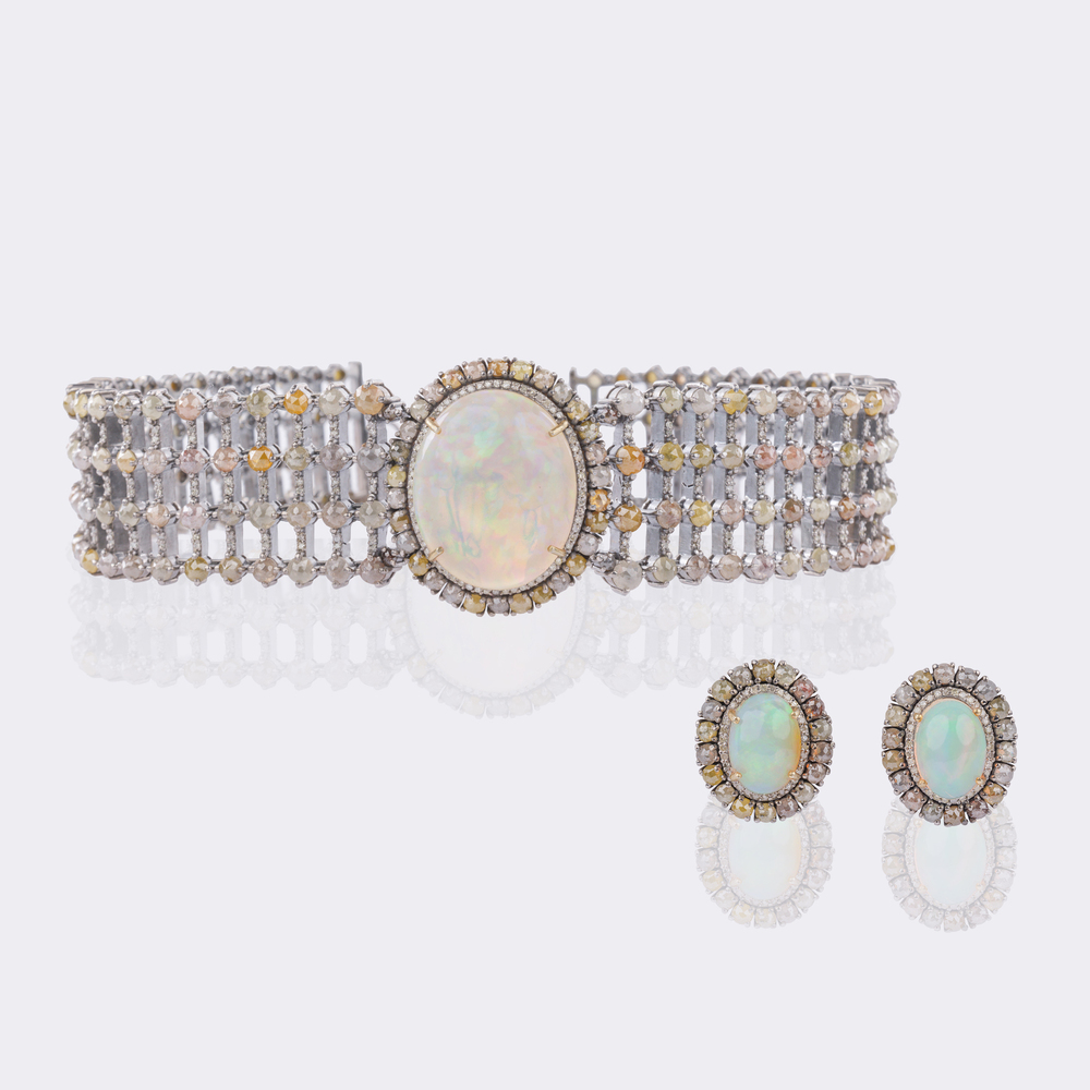 Prächtiges, mehrfarbiges Diaman Opal Set: Choker-Collier und Paar Ohrringe