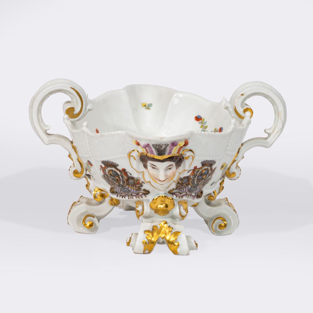 Saucière aus dem Tafelservice für den Generalfeldmarschall Burchard Christoph von Münnich - Bild 2