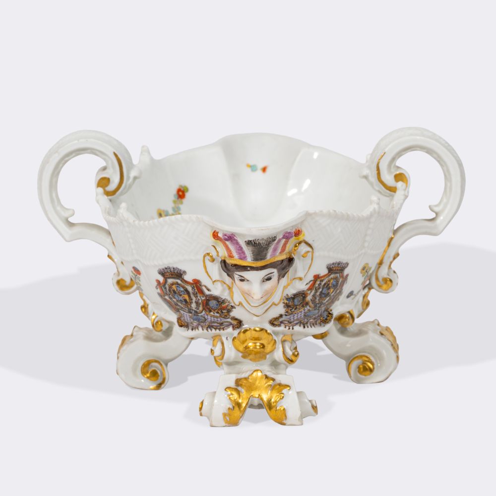 Saucière aus dem Tafelservice für den Generalfeldmarschall Burchard Christoph von Münnich - Bild 4