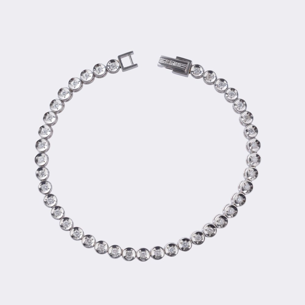 Fein-weißes Tennisarmband