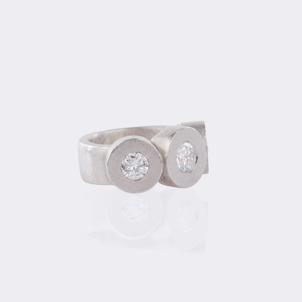 Modern brilliant ring - image 2