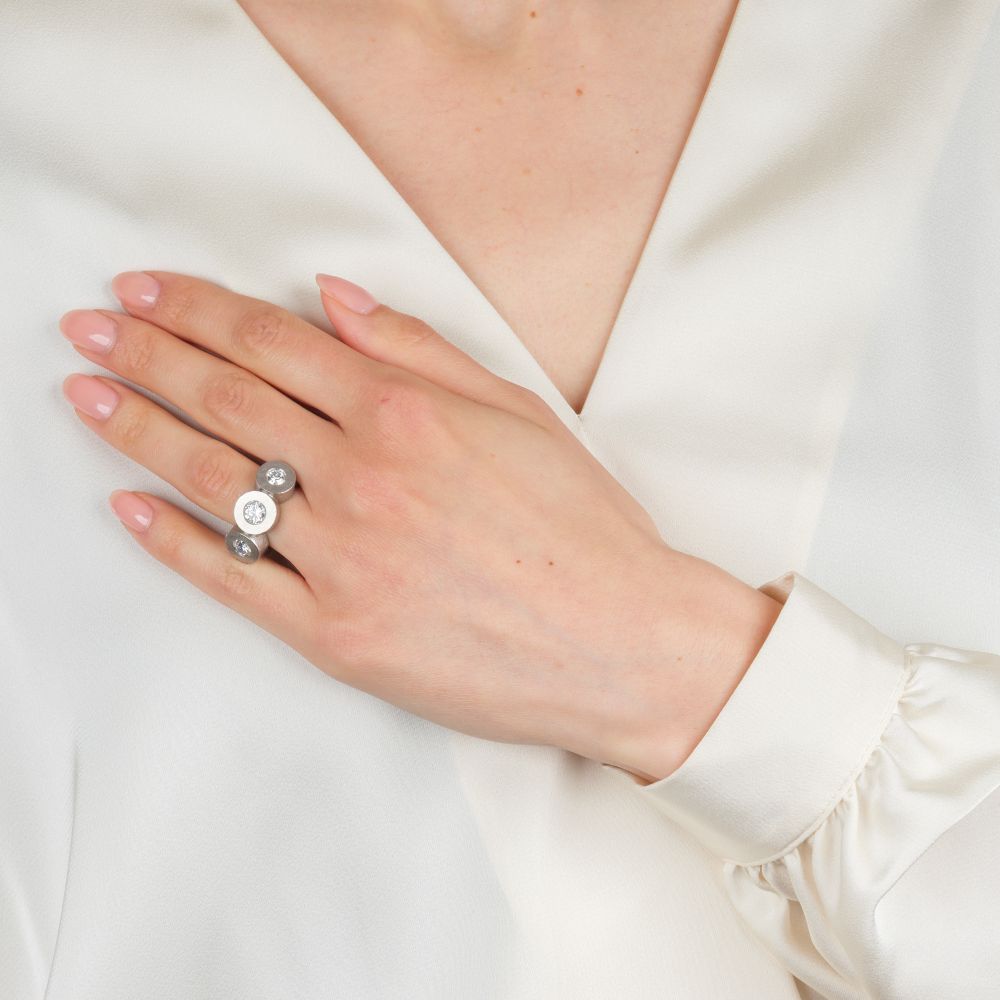 Modern brilliant ring - image 4