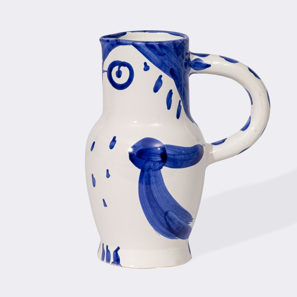 Faience jug 'Hibou' - image 3