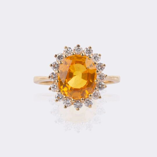 Vivid Orange-Yellow Saphir Ring