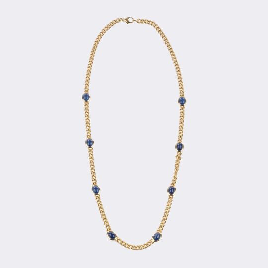 Panzercollier mit Saphir-Cabochons
