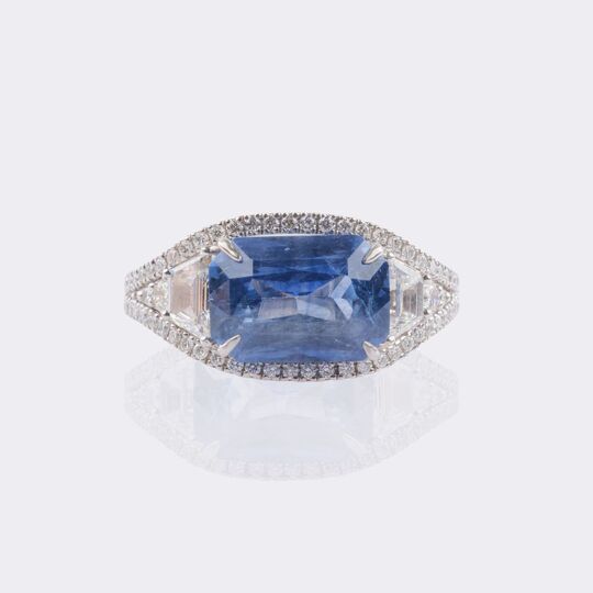 Natürlicher Saphir Ring mit Brillant-Besatz