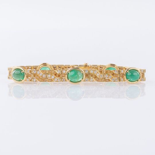 Emerald bracelet with fine white and fancy diamonds