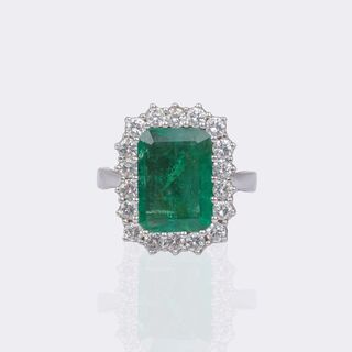 Smaragd Ring mit Brillant-Besatz