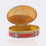 Gold Tabatière mit Emaille-Dekor und  reichem Rubin-Besatz - Bild 5
