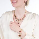 Außergewöhnliche Rubin Saphir Brillant Parure: Collier, Armband und Paar Ohrringe - Bild 7