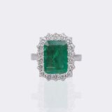 Emerald ring with diamond trim - image 1